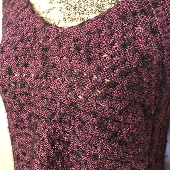AEO V-Neck Sweater - Picture 5 of 5